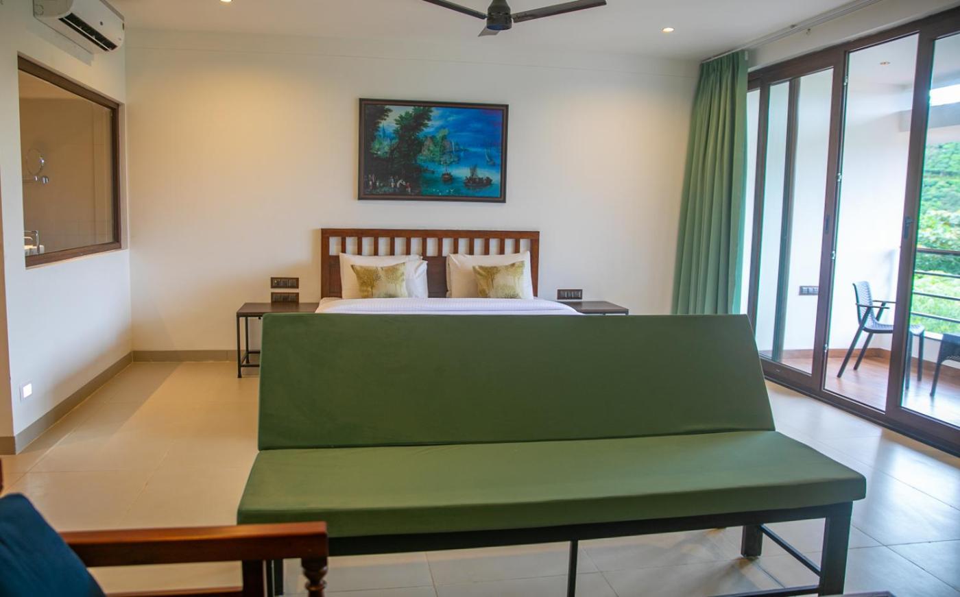 Pranavam Resort & Spa Tariyod Exterior photo
